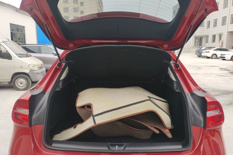 Used Mercedes-Benz GLA 2015 GLA 200 Trunk