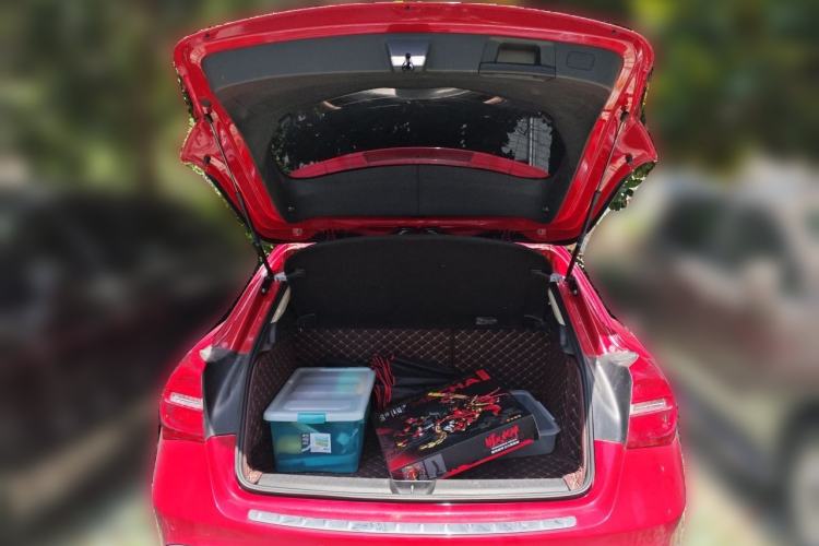 Used Mercedes-Benz GLA 2015 GLA 220 4MATIC Fashion Model Trunk