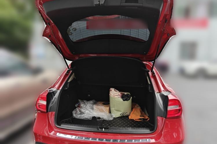 Used Mercedes-Benz GLA 2015 GLA 200 Fashion Model Trunk