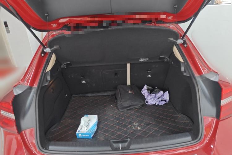 Used Mercedes-Benz GLA 2015 GLA 200 Fashion Model Trunk