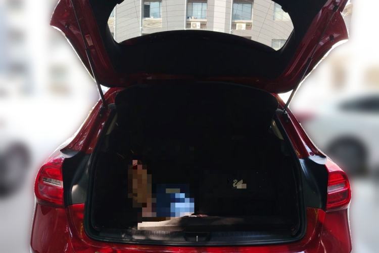 Used Mercedes-Benz GLA 2015 GLA 220 4MATIC Fashion Model Trunk