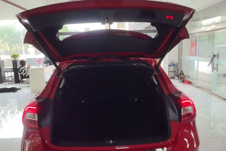 Used Mercedes-Benz GLA 2015 GLA 200 Sport Edition Trunk