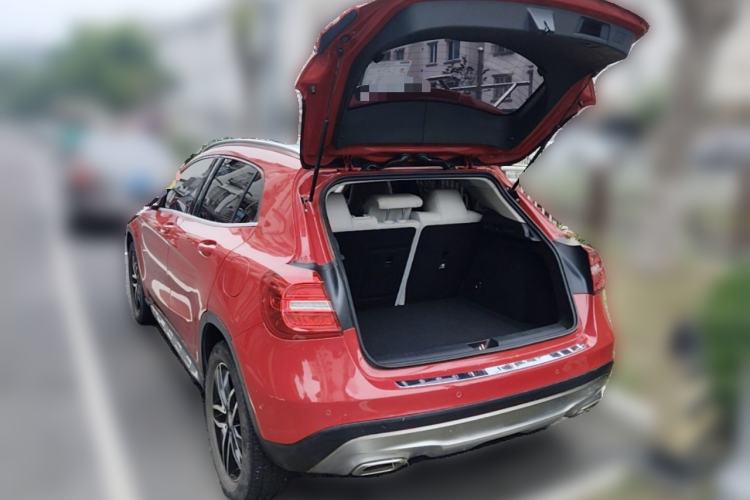 Used Mercedes-Benz GLA 2015 GLA 200 Fashion Model Trunk