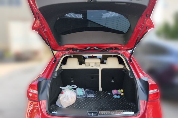 Used Mercedes-Benz GLA 2015 GLA 220 4MATIC Fashion Model Trunk