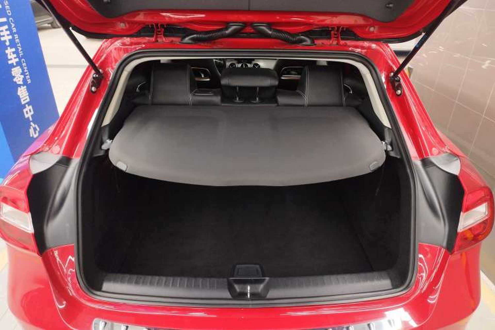 Used Mercedes-Benz GLA 2015 GLA 200 Sport Edition Trunk