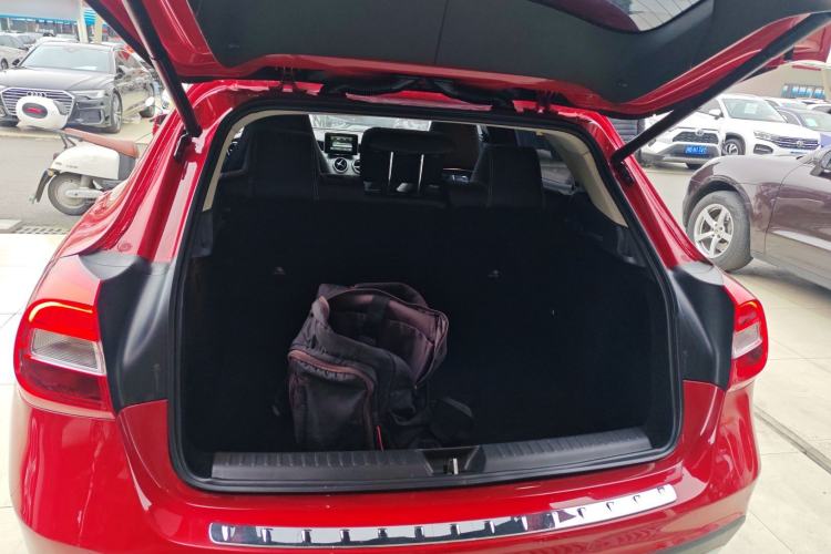 Used Mercedes-Benz GLA 2015 GLA 200 Sport Edition Trunk