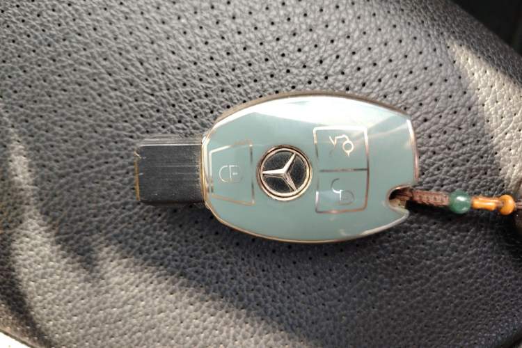 Used Mercedes-Benz GLA 2015 GLA 220 4MATIC Fashion Model Vehicle Key