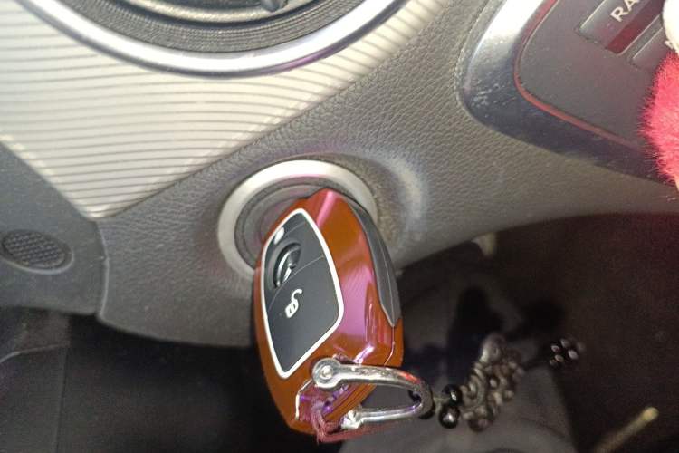 Used Mercedes-Benz GLA 2015 GLA 200 Fashion Model Vehicle Key