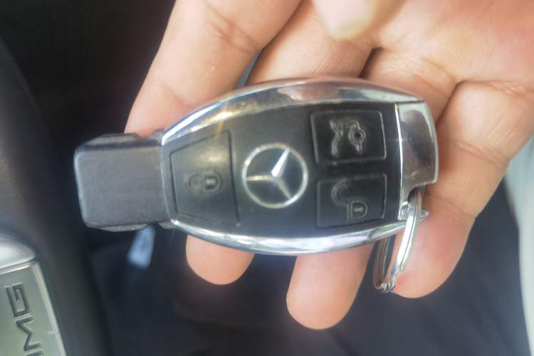 Used Mercedes-Benz GLA 2015 GLA 260 4MATIC Sport Edition Vehicle Key
