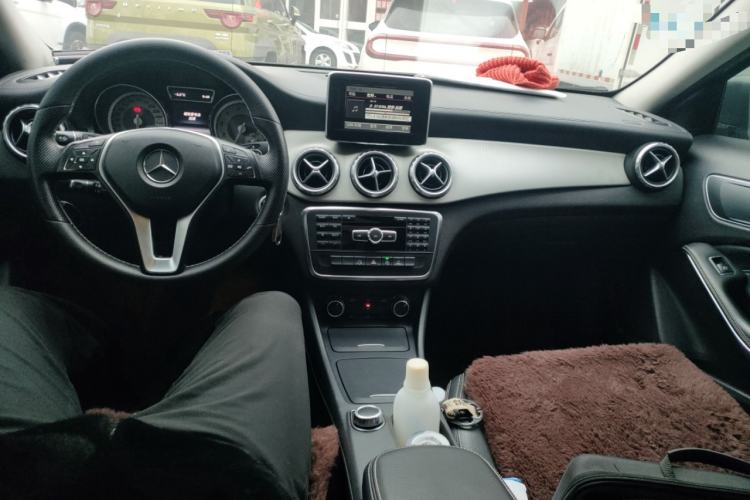 Used Mercedes-Benz GLA 2015 GLA 200 Fashion Model Center Console