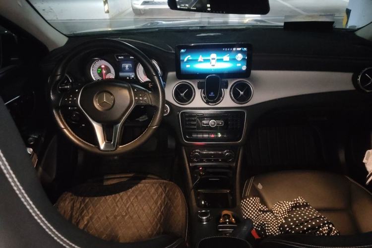 Used Mercedes-Benz GLA 2015 GLA 200 Fashion Model Center Console