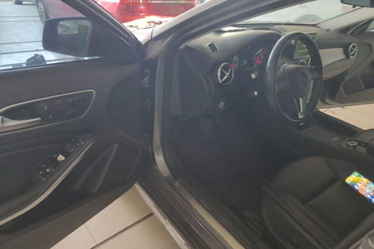 Used Mercedes-Benz GLA 2015 GLA 200 Fashion Model Driver Seat