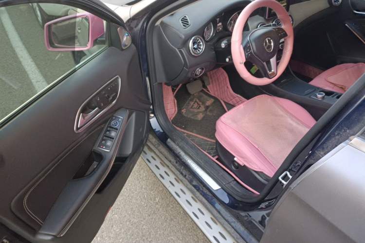 Used Mercedes-Benz GLA 2015 GLA 220 4MATIC Fashion Model Driver Seat