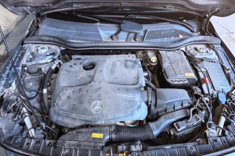 Used Mercedes-Benz GLA 2015 GLA 200 Sport Edition Engine Bay