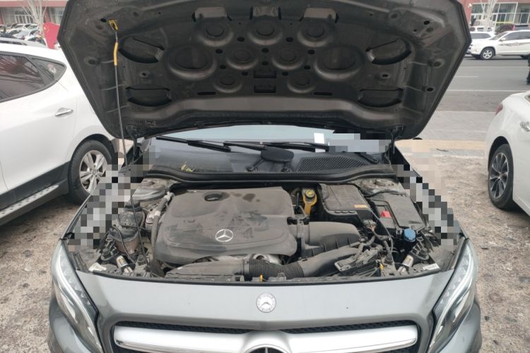 Used Mercedes-Benz GLA 2015 GLA 200 Fashion Model Engine Bay