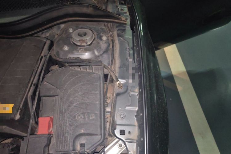 Used Mercedes-Benz GLA 2015 GLA 200 Fashion Model Engine Bay Left
