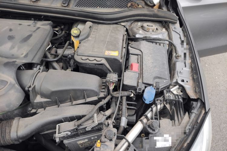 Used Mercedes-Benz GLA 2015 GLA 200 Sport Edition Engine Bay Left