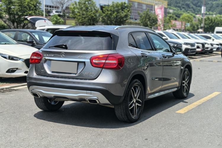 Used Mercedes-Benz GLA 2015 GLA 220 4MATIC Fashion Model Exterior 1