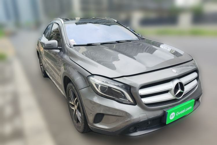 Used Mercedes-Benz GLA 2015 GLA 200 Fashion Model Front Right 45 Deg