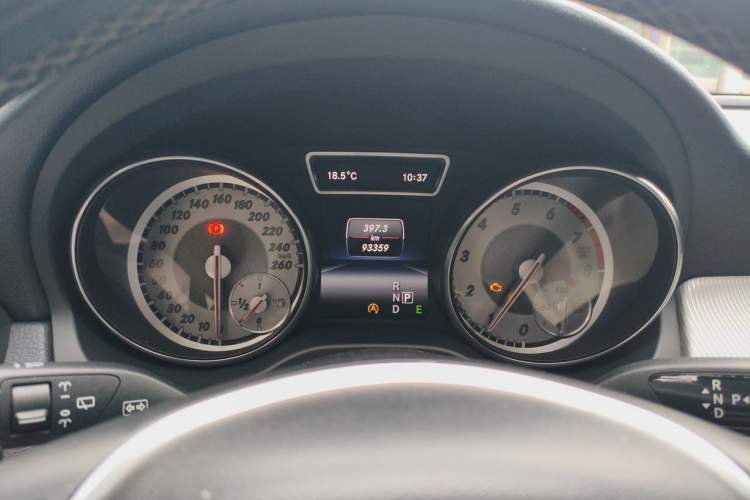 Used Mercedes-Benz GLA 2015 GLA 200 Instrument Cluster
