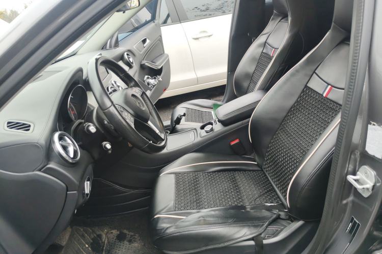 Used Mercedes-Benz GLA 2015 GLA 200 Fashion Model Left Front Seat