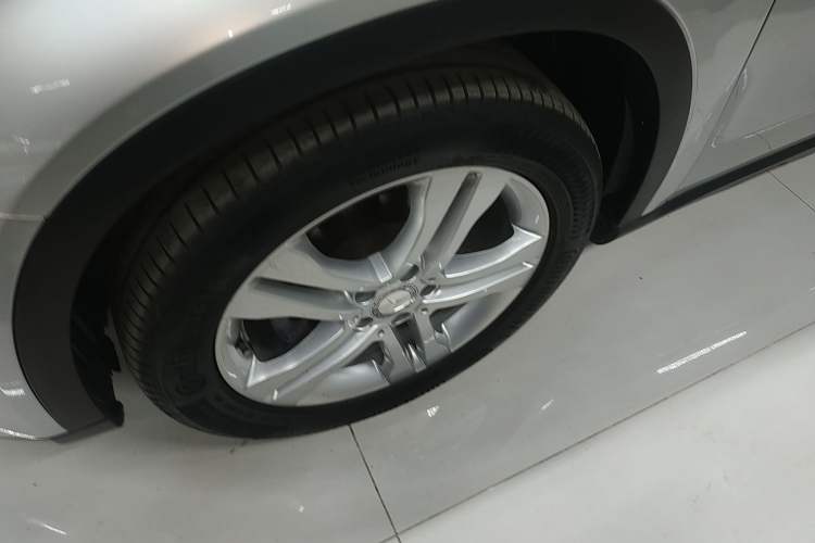 Used Mercedes-Benz GLA 2015 GLA 200 Left Front Wheel Hub