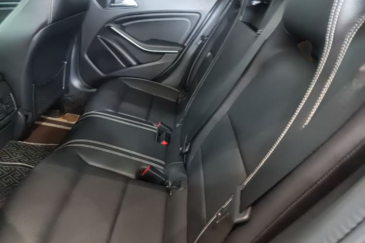 Used Mercedes-Benz GLA 2015 GLA 200 Sport Edition Left Rear Seat