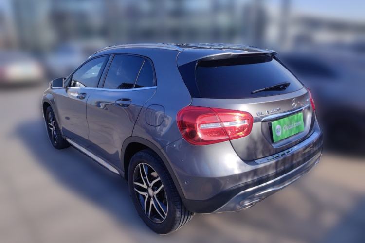 Used Mercedes-Benz GLA 2015 GLA 220 4MATIC Fashion Model Rear Left 45 Deg
