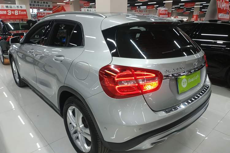 Used Mercedes-Benz GLA 2015 GLA 200 Rear Left 45 Deg