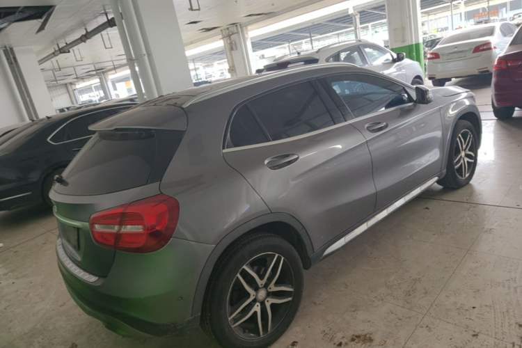 Used Mercedes-Benz GLA 2015 GLA 200 Fashion Model Rear Right 45 Deg