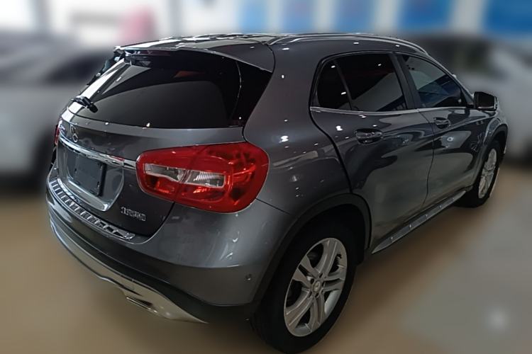 Used Mercedes-Benz GLA 2015 GLA 200 Sport Edition Rear Right 45 Deg