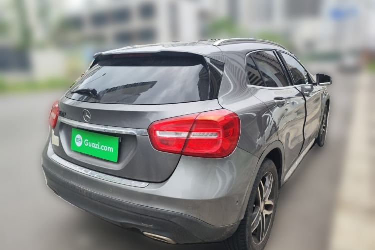 Used Mercedes-Benz GLA 2015 GLA 200 Fashion Model Rear Right 45 Deg