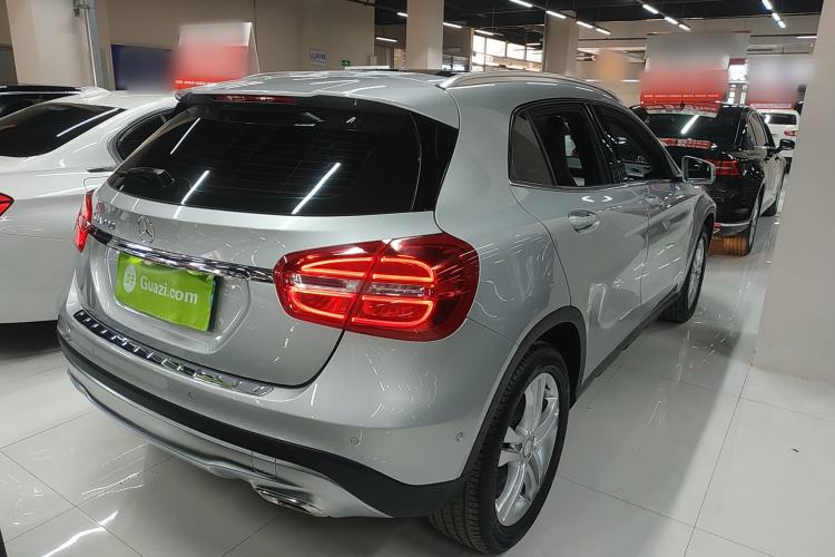 Used Mercedes-Benz GLA 2015 GLA 200 Rear Right 45 Deg