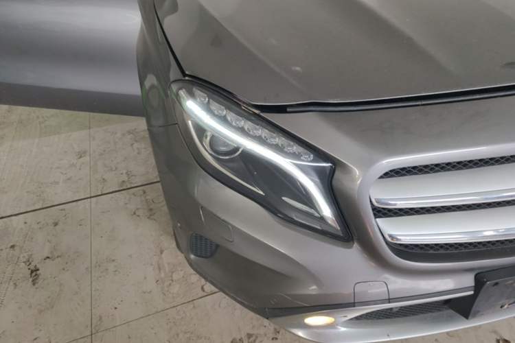 Used Mercedes-Benz GLA 2015 GLA 200 Fashion Model Right Front Headlight