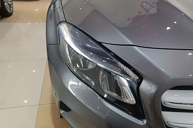 Used Mercedes-Benz GLA 2015 GLA 200 Sport Edition Right Front Headlight