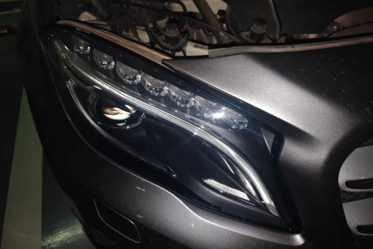 Used Mercedes-Benz GLA 2015 GLA 200 Fashion Model Right Front Headlight