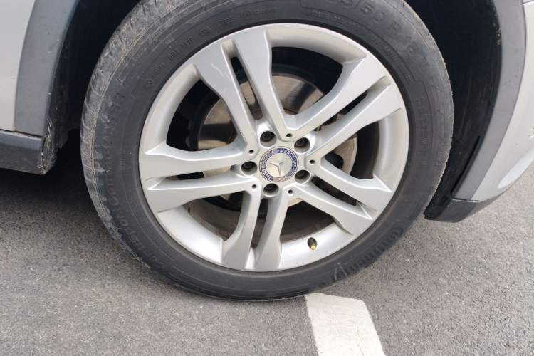 Used Mercedes-Benz GLA 2015 GLA 200 Right Front Wheel Hub