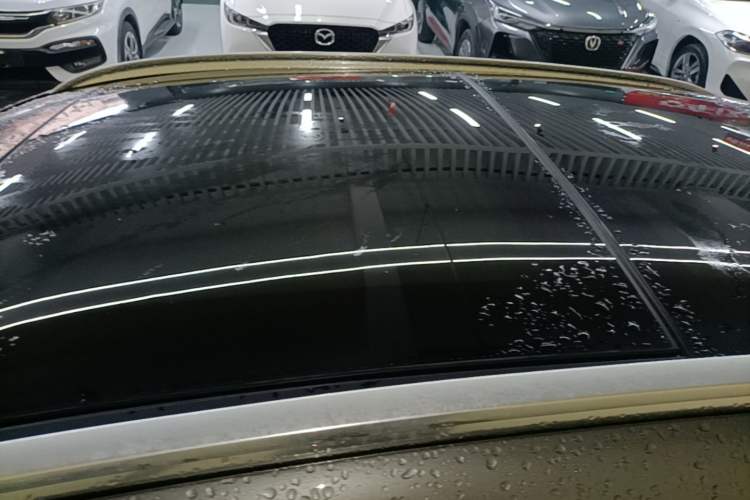 Used Mercedes-Benz GLA 2015 GLA 220 4MATIC Fashion Model Roof