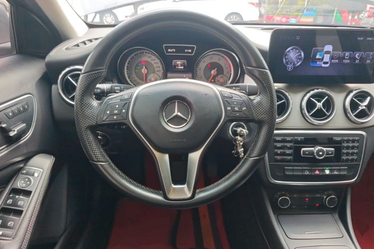 Used Mercedes-Benz GLA 2015 GLA 200 Fashion Model Steering Wheel