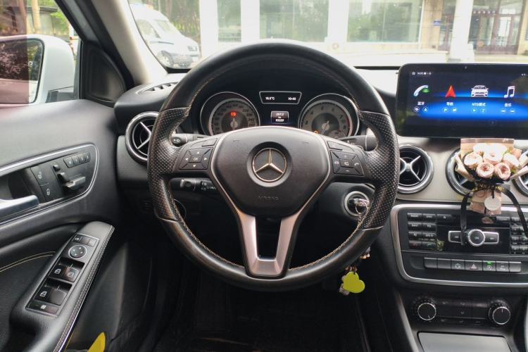 Used Mercedes-Benz GLA 2015 GLA 200 Steering Wheel