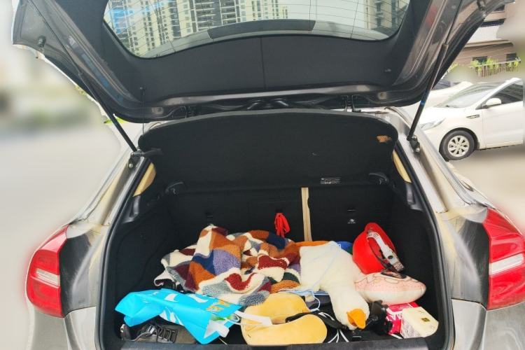Used Mercedes-Benz GLA 2015 GLA 200 Fashion Model Trunk