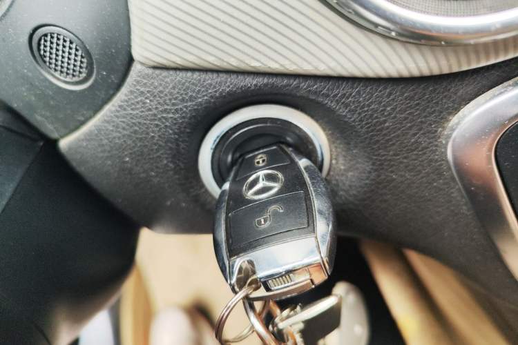 Used Mercedes-Benz GLA 2015 GLA 200 Fashion Model Vehicle Key