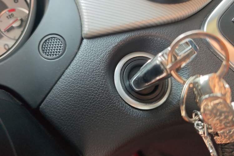 Used Mercedes-Benz GLA 2015 GLA 200 Fashion Model Vehicle Key