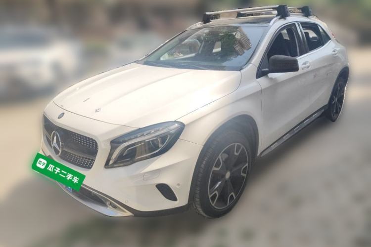 Used Mercedes-Benz GLA 2015 GLA 220 4MATIC Luxury Model Guazi used car, China used car export, Used car for sale, Used cars, Cheapest cars for sale