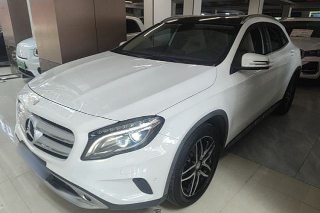 Używany Mercedes-Benz GLA 2015 GLA 200 Fashion Model