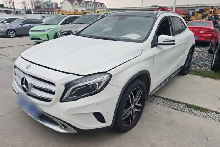 Used Mercedes-Benz GLA 2015 GLA 220 4MATIC Fashion Model Guazi used car, China used car export, Used car for sale, Used cars, Cheapest cars for sale