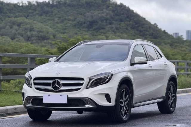 Używany Mercedes-Benz GLA 2015 GLA 220 4MATIC Fashion Model