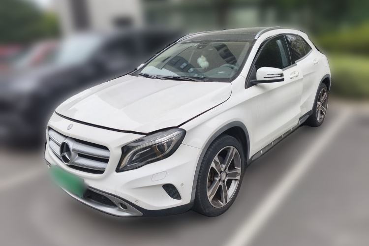 Used Mercedes-Benz GLA 2015 GLA 220 4MATIC Luxury Model Guazi used car, China used car export, Used car for sale, Used cars, Cheapest cars for sale