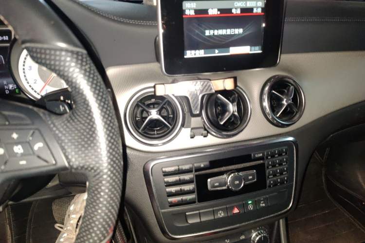 Used Mercedes-Benz GLA 2015 GLA 200 Fashion Model Audio And AC Panel