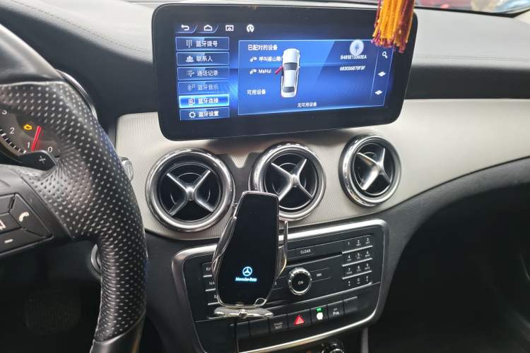Used Mercedes-Benz GLA 2015 GLA 200 Fashion Model Audio And AC Panel